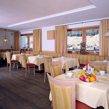 Garni Hotel Bel Vert Сельва-ді-Валь-Гардена Екстер'єр фото