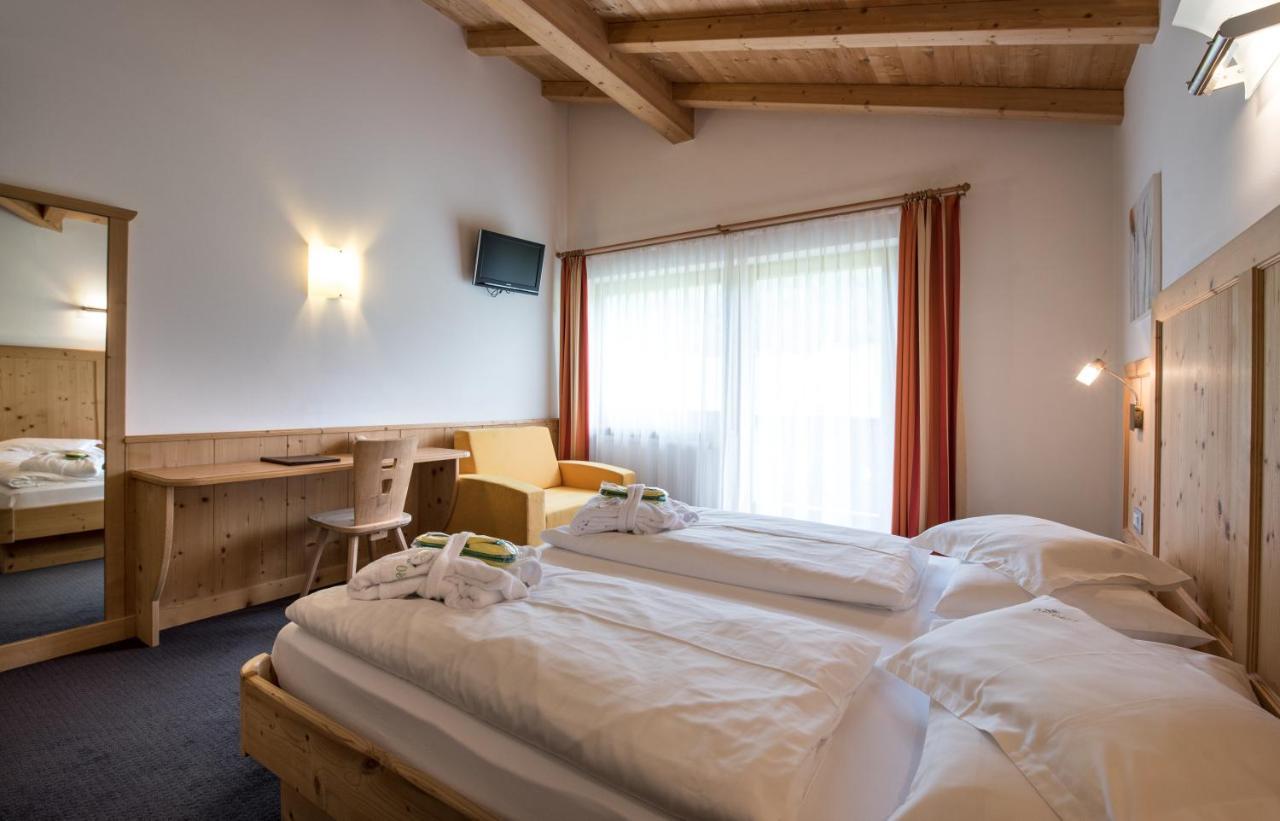 Garni Hotel Bel Vert Сельва-ді-Валь-Гардена Екстер'єр фото